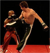 Kickboxing live Logo
